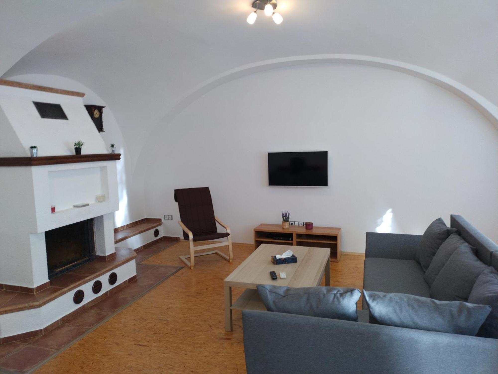 Apartman U Kostela Пец под Снежко Екстериор снимка